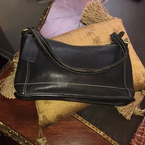 💃Sale💃💥Coach Vintage Mini Black Baga